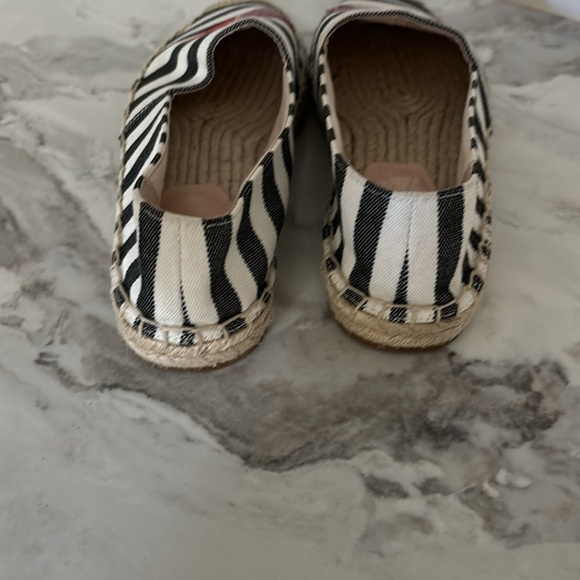 Kate Spade Women's Gimlet Heart Lips Espadrille Flats size 5.5 EUC - Picture 4 of 6